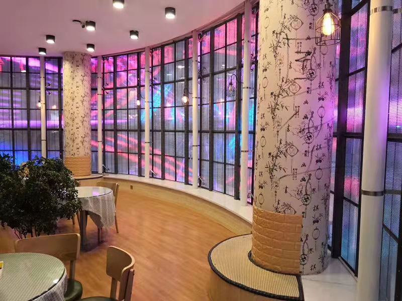 全彩led透明屏價(jià)格是多少錢？