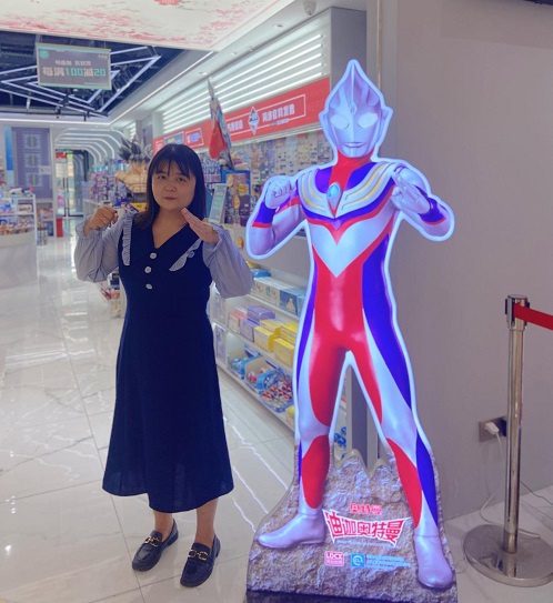 策劃部張婷